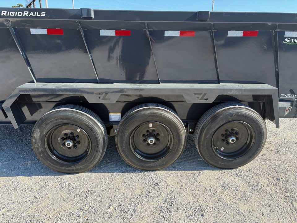 New 2027 Lamar 83X16 TRIPLE TELESCOPIC 21K DUMP W / 36" SIDES & 17.5 WHEELS / 16PLY TIRES