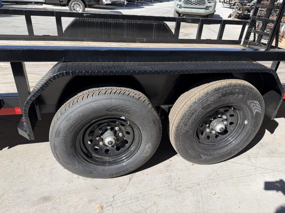New 2026 Top Hat Trailers 83X20 GN HH14K Flatbed Trailer