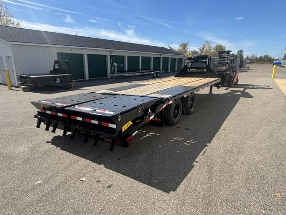New 2027 Big Tex Trailers 22GN 20 plus 5 Gooseneck
