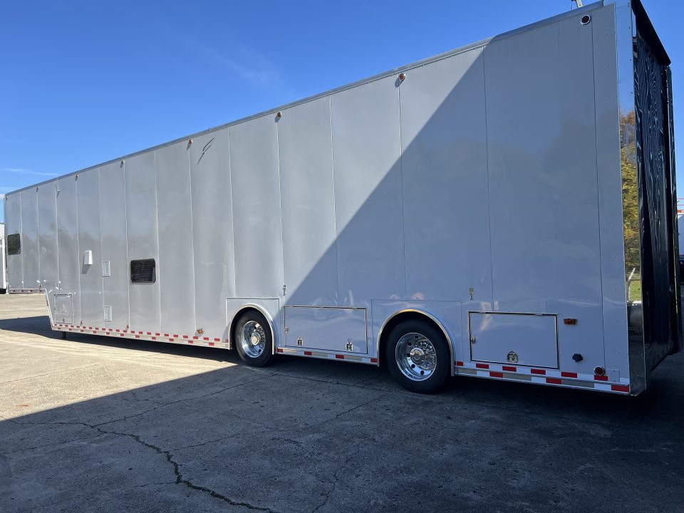 Used 2002 Used 53' Competition Lift Gate Trailer