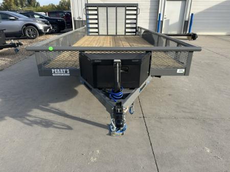 New 2027 Diamond C 16' TUT Flatbed