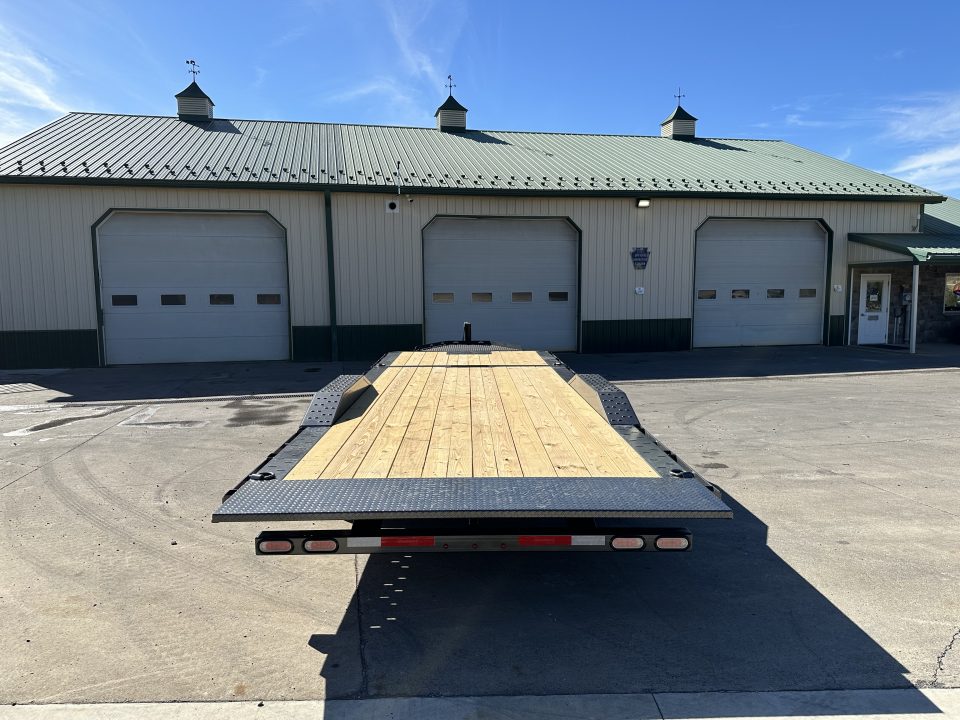 New Diamond C 24' HXD210 w/Pro Tilt