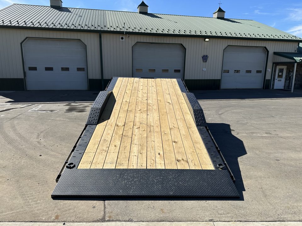 New Diamond C 24' HXD210 w/Pro Tilt