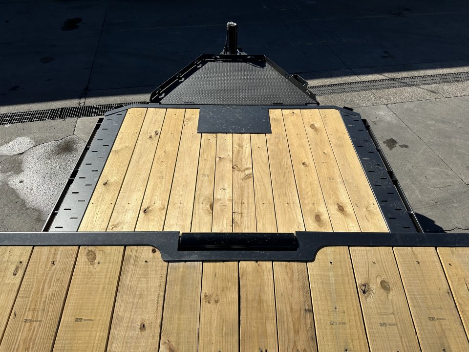 New Diamond C 24' HXD210 w/Pro Tilt