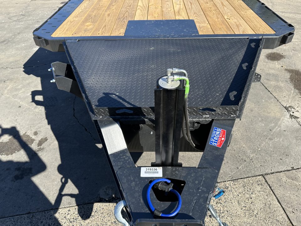New Diamond C 24' HXD210 w/Pro Tilt