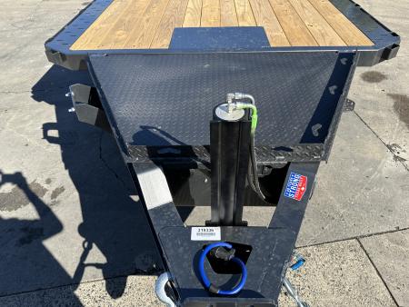 New Diamond C 24' HXD210 w/Pro Tilt