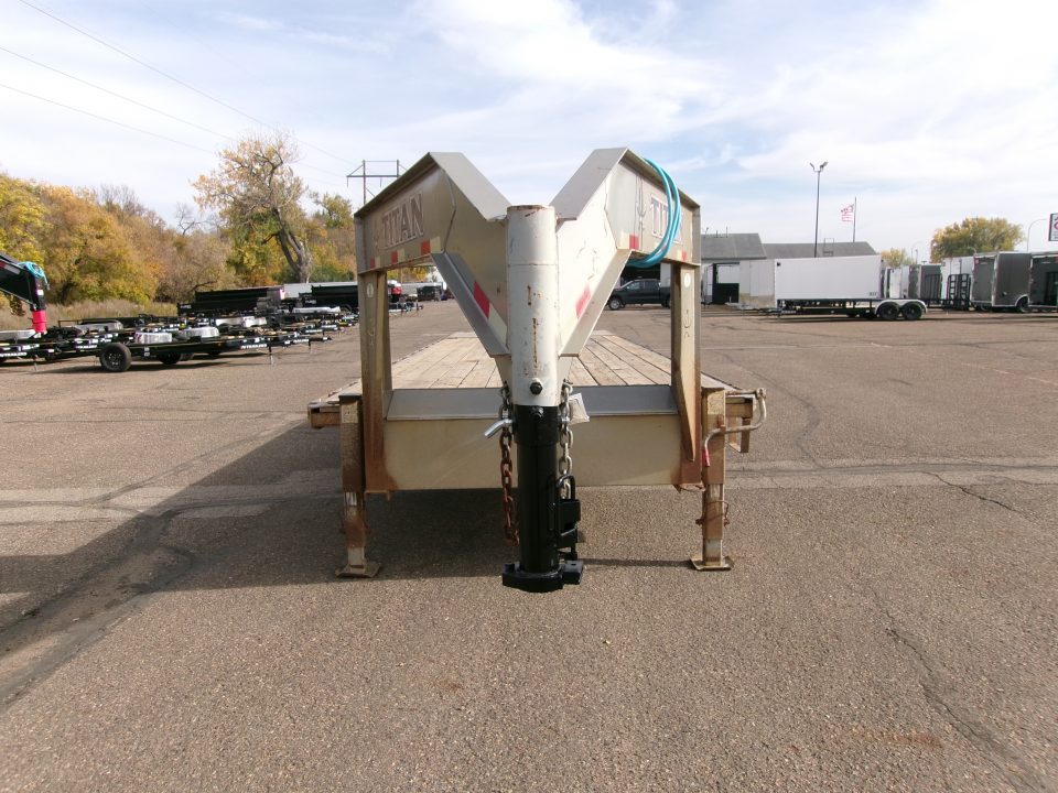 Used 2014 Titan Attachments Flatbed Goosneck Flatbed Trailer