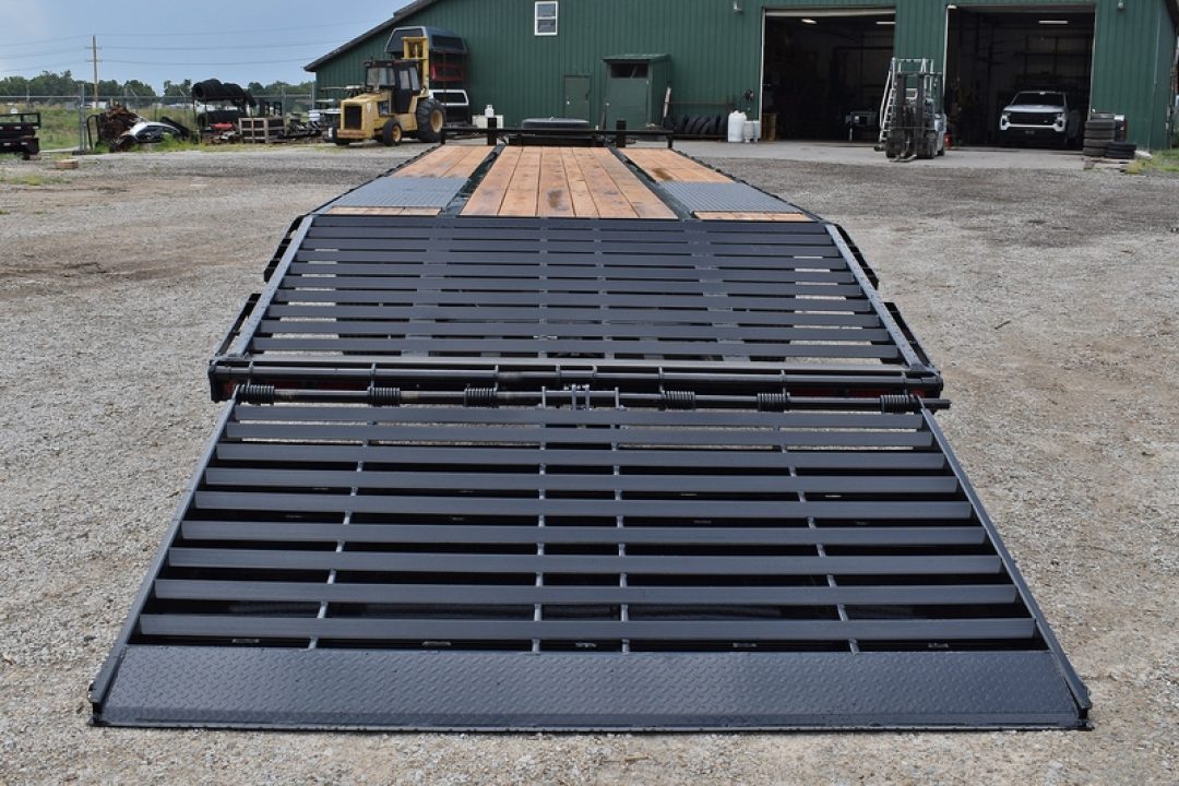 New 2027 PJ Trailers PLP30-22.5K