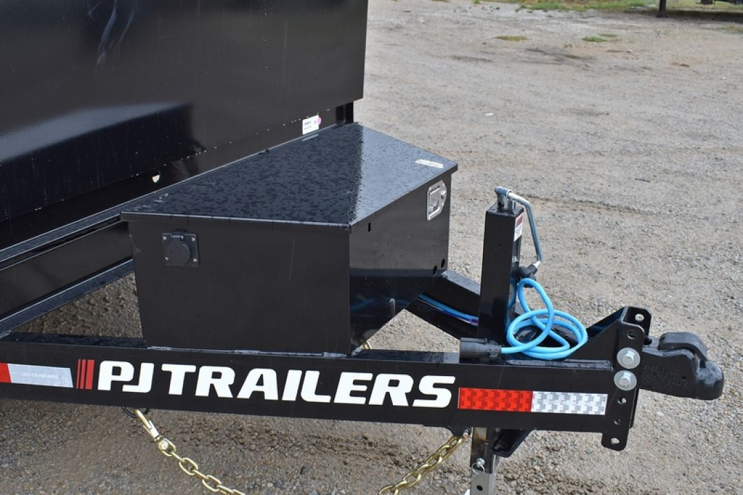 New 2027 PJ Trailers D714-4FT-14K