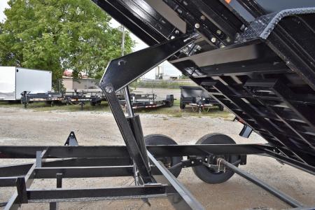New 2027 PJ Trailers D714-4FT-14K
