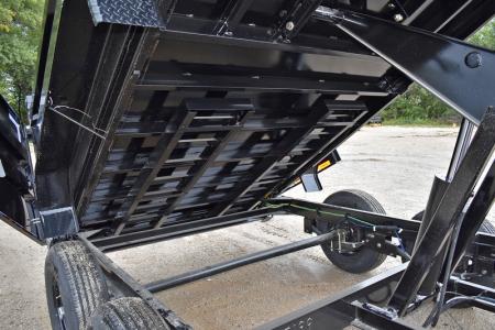 New 2027 PJ Trailers D714-4FT-14K