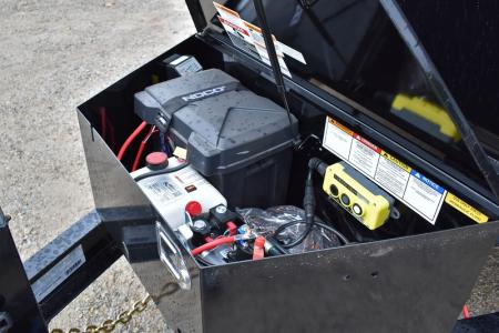 New 2027 PJ Trailers D714-4FT-14K