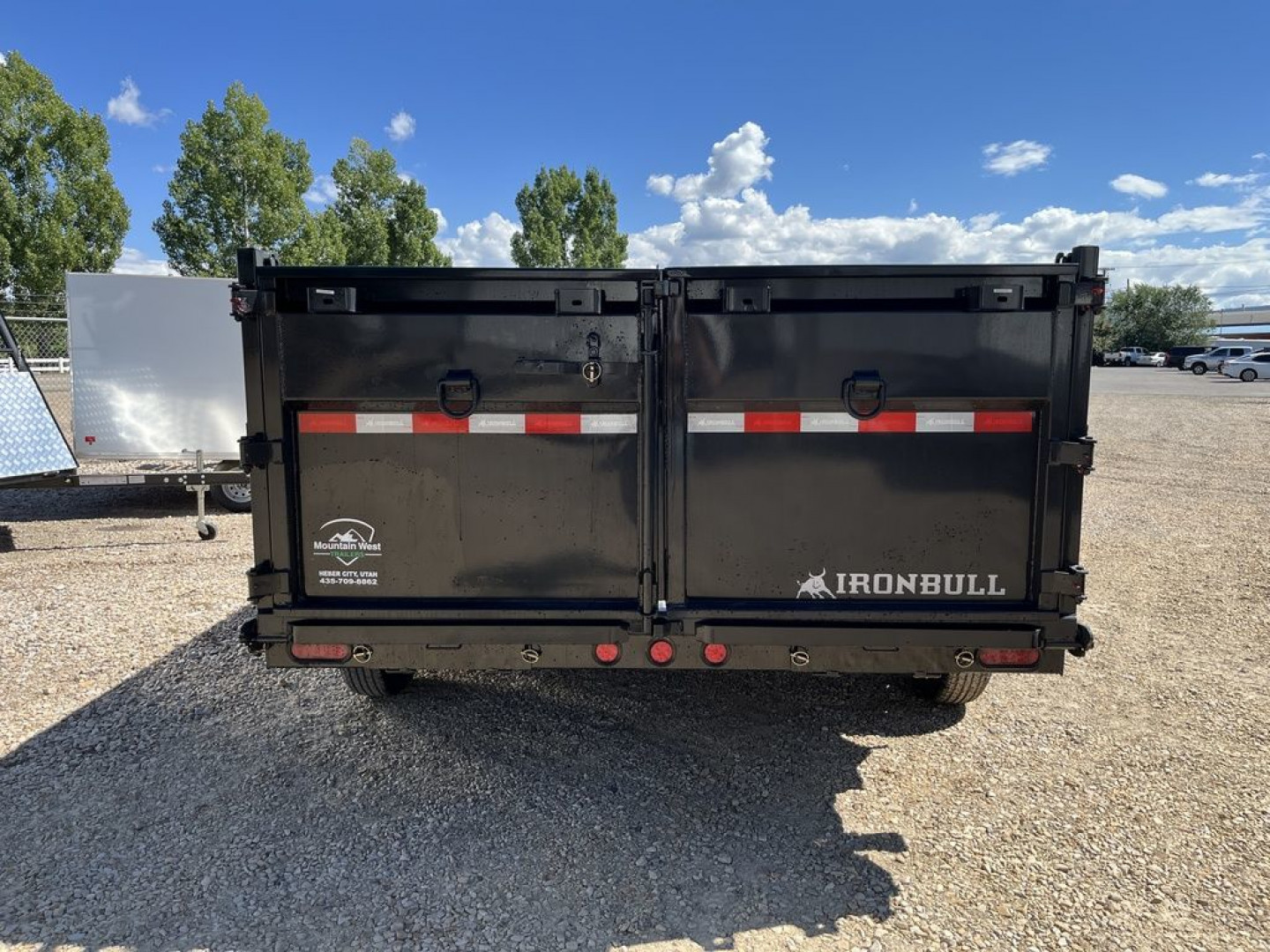 New 2023 Iron Bull Trailers 7X16 14K 36" Dump Trailer