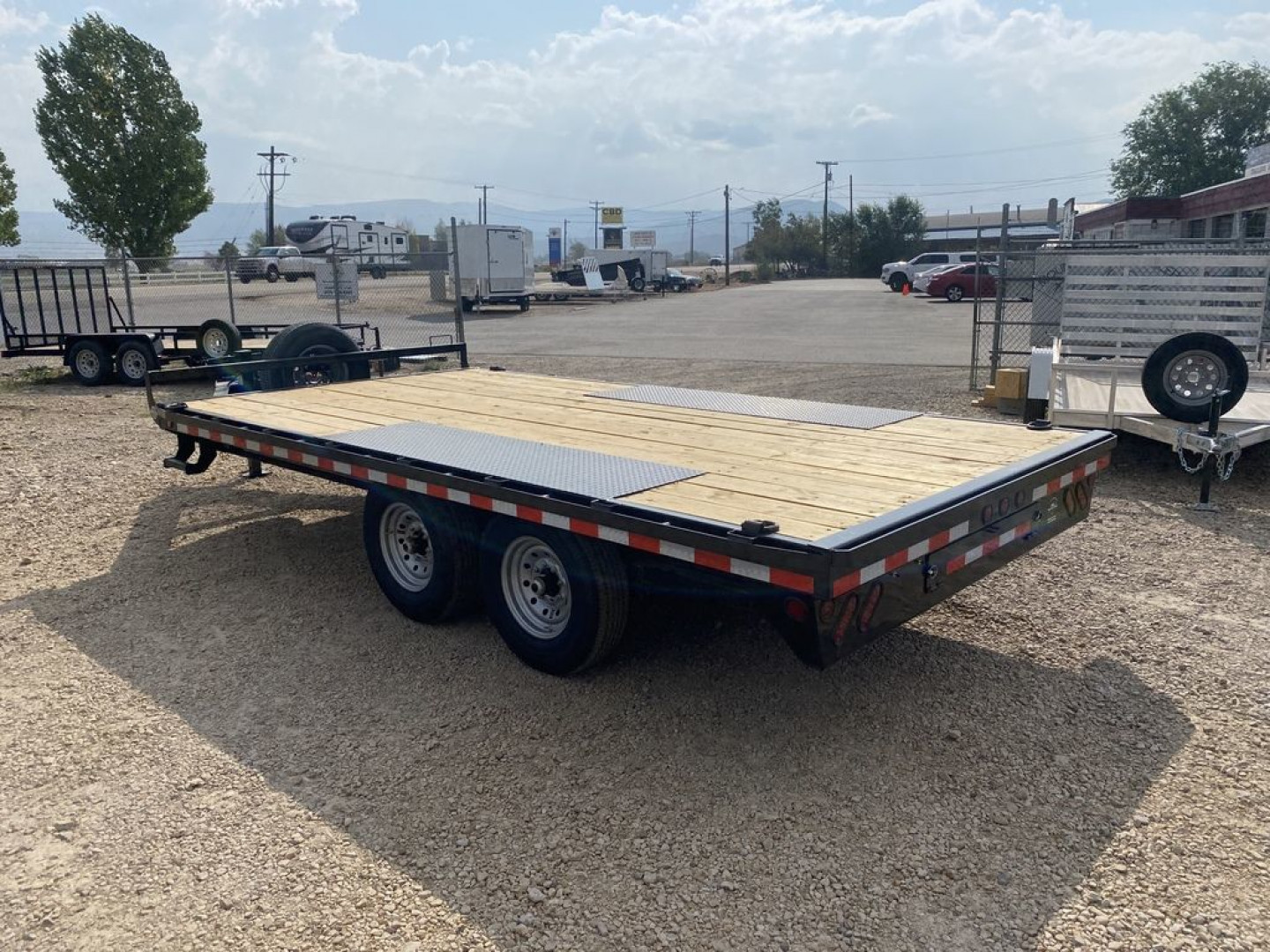 New 2026 Iron Bull Trailers 8.5X16-14K Deck Over Equipment Hauler