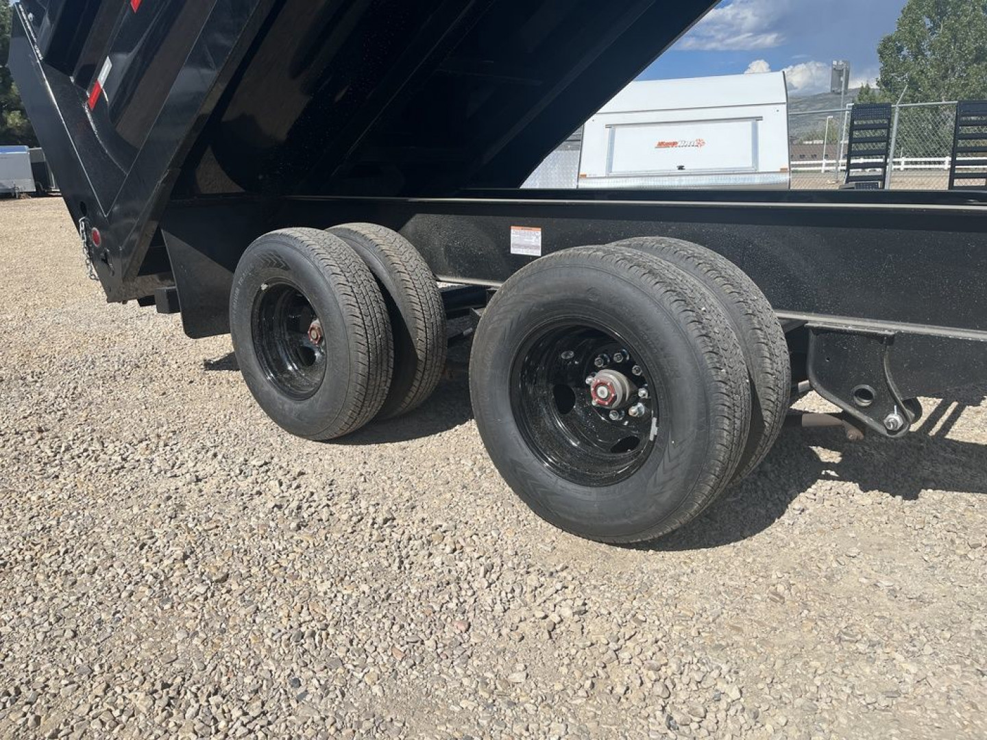 New 2023 Iron Bull Trailers 8.5X20-24.9K Deck Over Gooseneck Dump Trailer