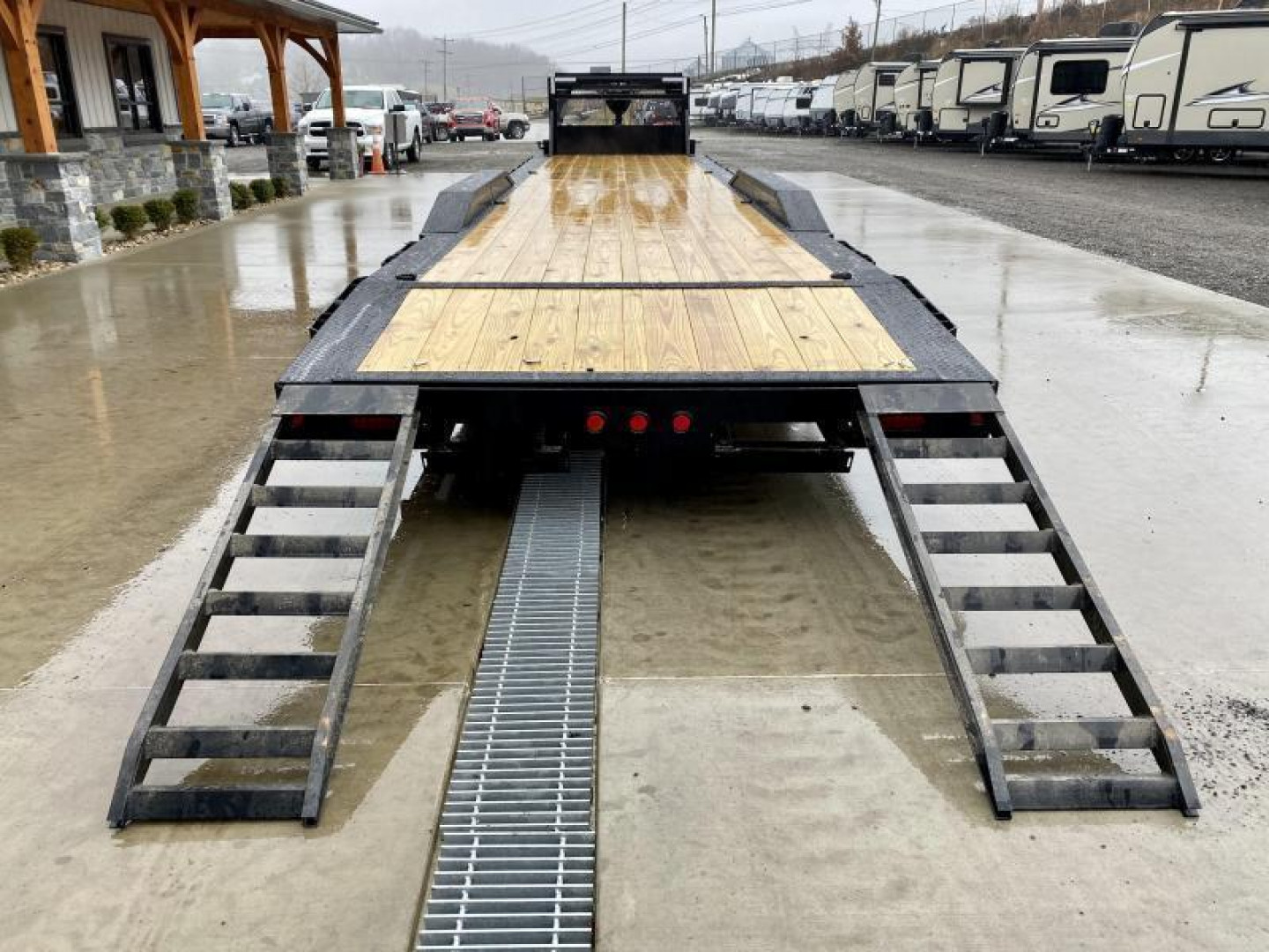 New NEW Ironbull 102x40' Gooseneck Car Hauler Trailer 21000# GVW * DEXTER AXLES * 4' DOVETAIL * OVERWIDTH RAMPS * 102" DECK * DRIVE OVER FENDERS * DUAL JACKS * FULL TOOLBOX * RUBRAIL/STAKE POCKETS/PIPE SPOOLS/D-RINGS * UNDER FRAME BRIDGE