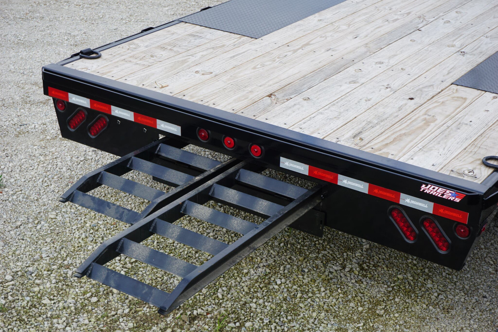 New 102" x 18' Deckover Trailer