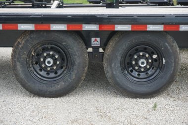 New 102" x 18' Deckover Trailer