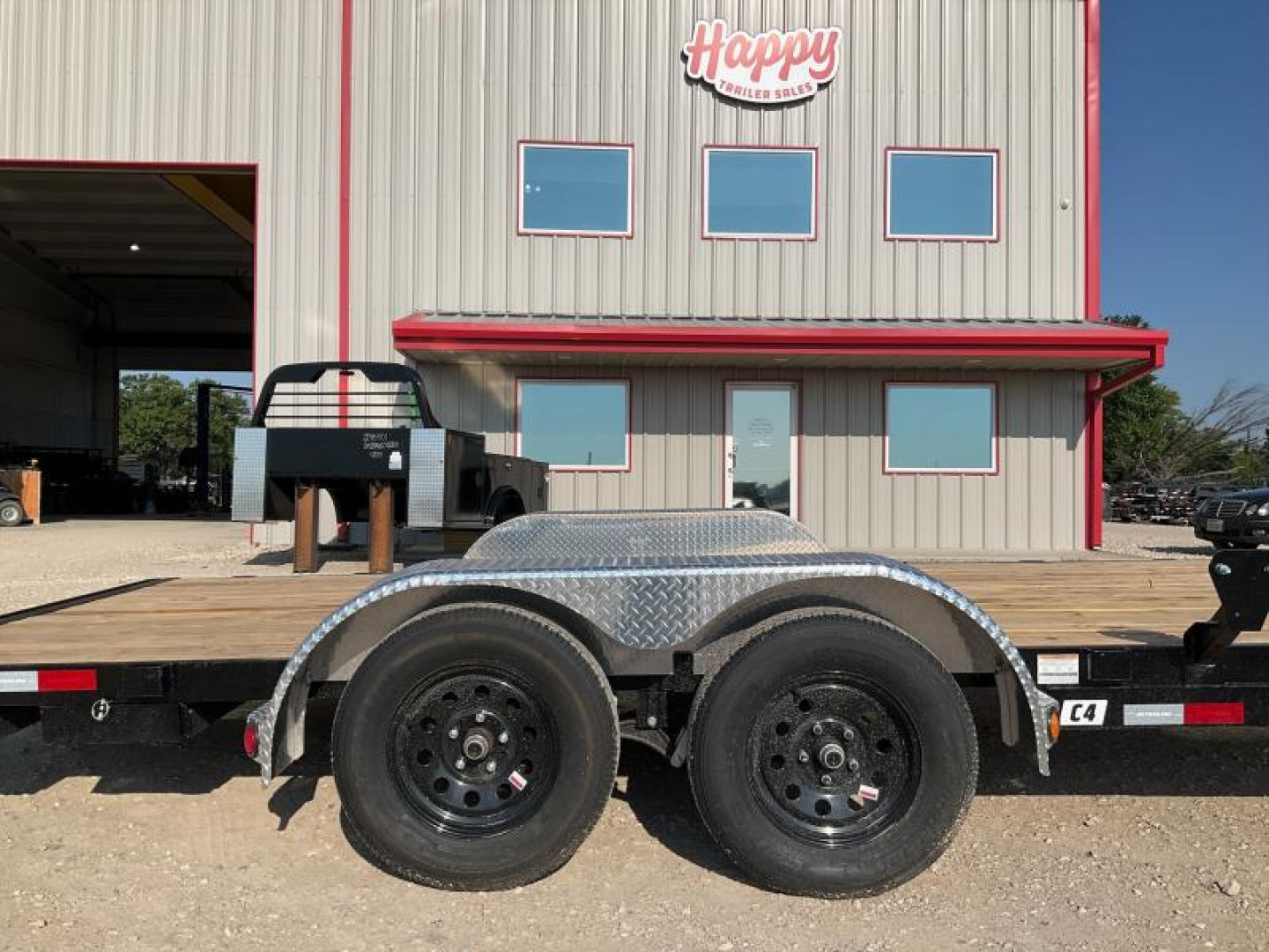 New 2025 PJ 83"x18' BP 4" Channel Carhauler - C4