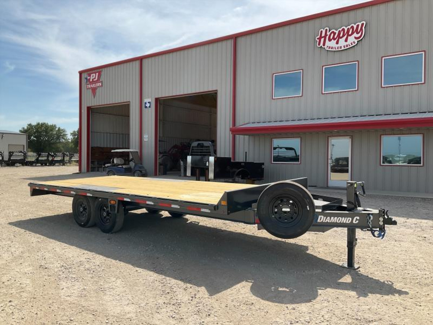 New 2025 Diamond C 102"x20' BP HD Deckover Equipment Trailer - DEC207