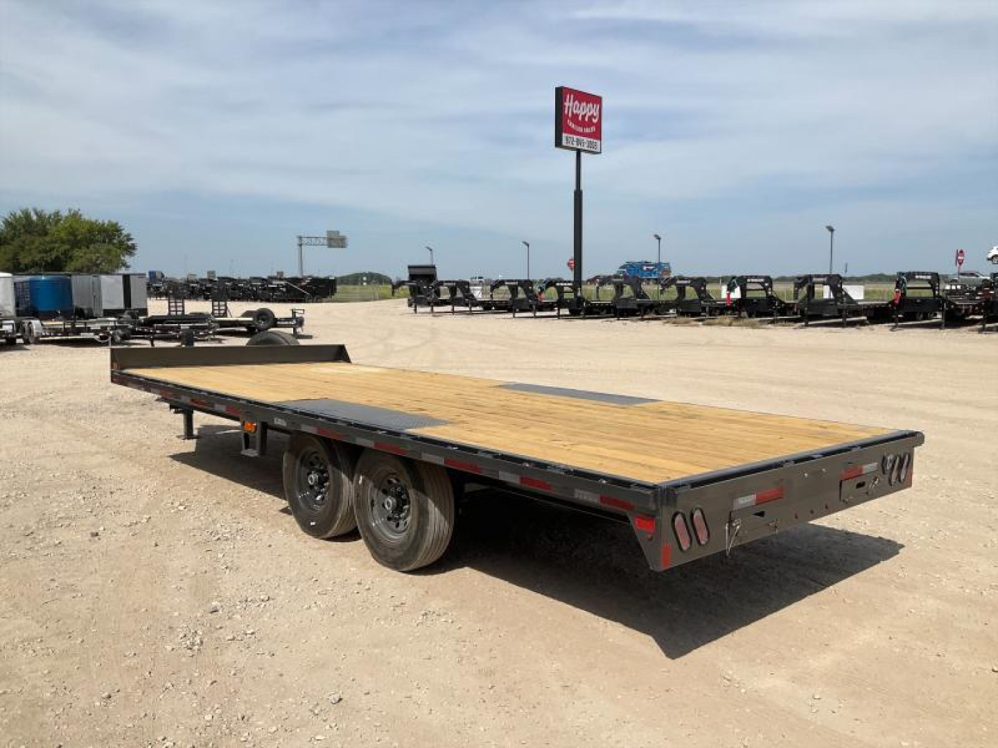 New 2025 Diamond C 102"x20' BP HD Deckover Equipment Trailer - DEC207