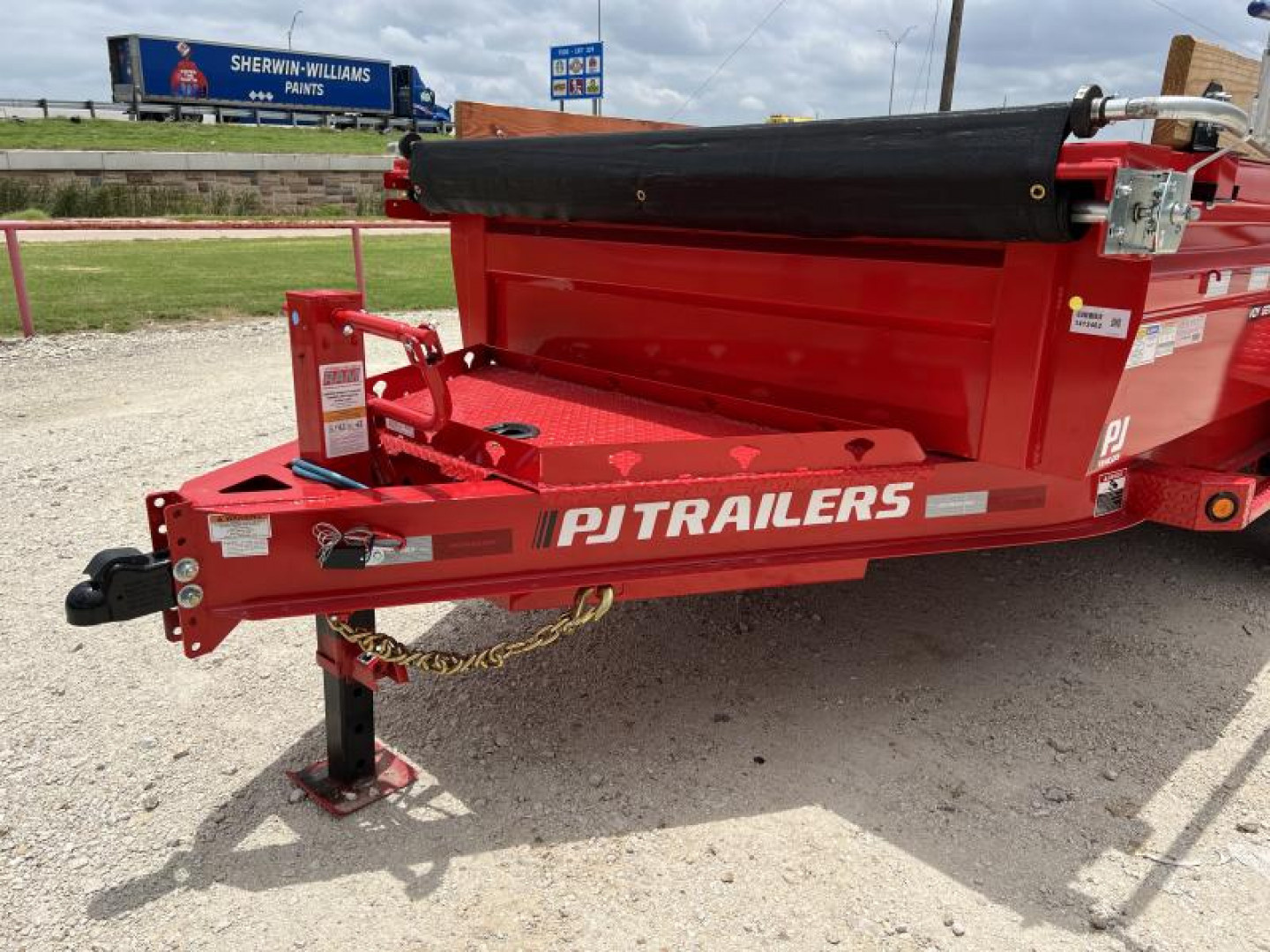 New 2024 PJ 83"x14' BP Tandem Axle Low Pro Dump w/ 24" Sides - DV