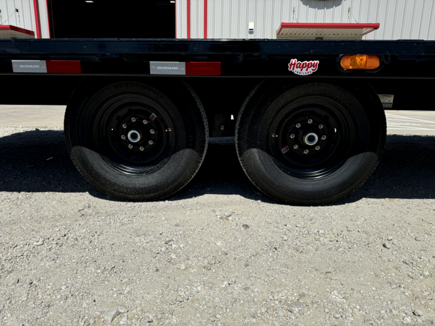 New 2025 PJ 102"x24' BP 8" I-Beam Deckover Trailer - F8