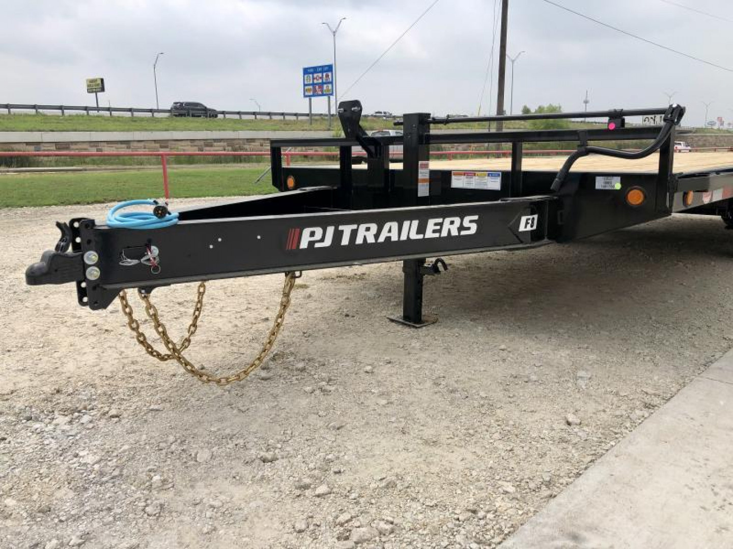 New 2025 PJ 102"x20' BP 8" I-Beam Deckover Trailer - F8