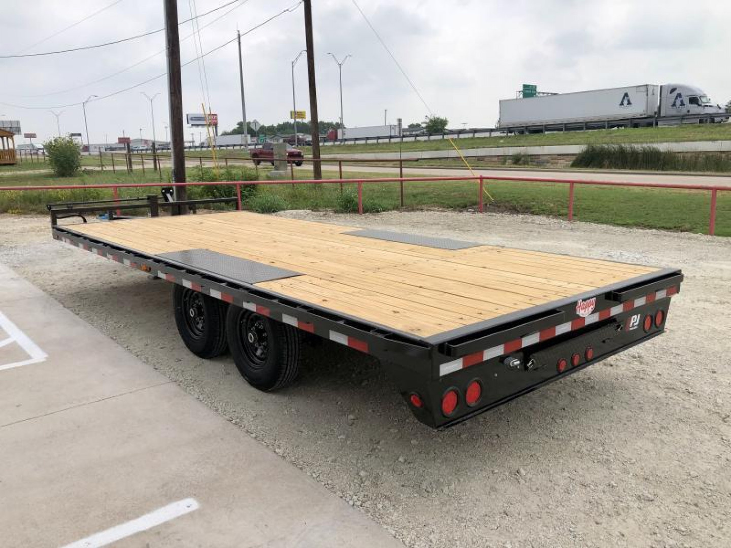 New 2025 PJ 102"x20' BP 8" I-Beam Deckover Trailer - F8