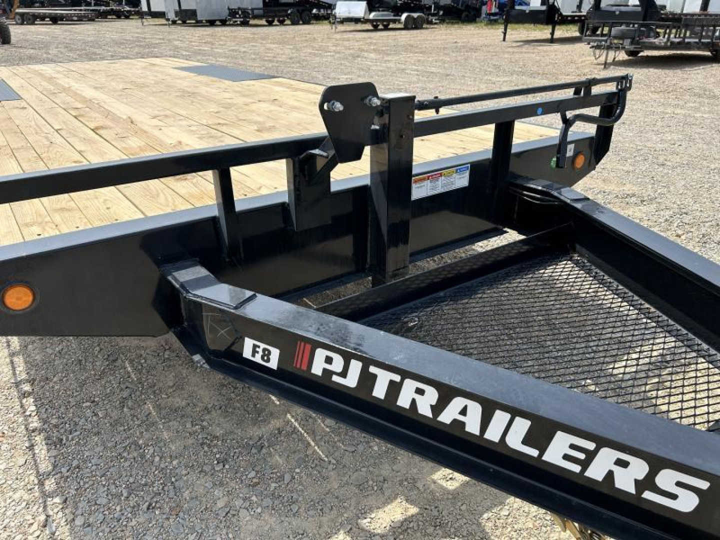 New 2025 PJ 102"x20' BP 8" I-Beam Deckover Trailer - F8