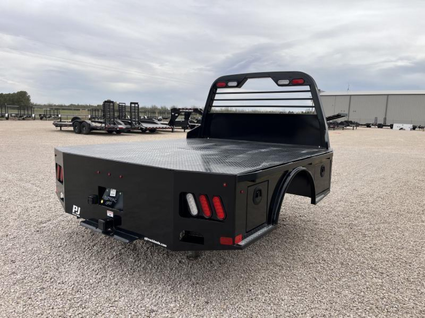 New Steel Skirted Flat Deck Body Truck Bed - GS