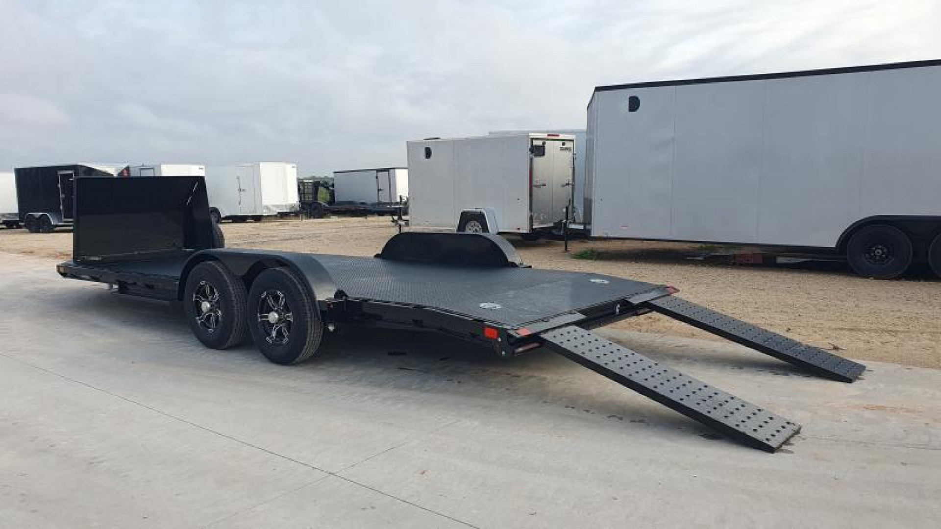 New 2025 Diamond C 83"x20' BP Single Car Hauler - GTF206