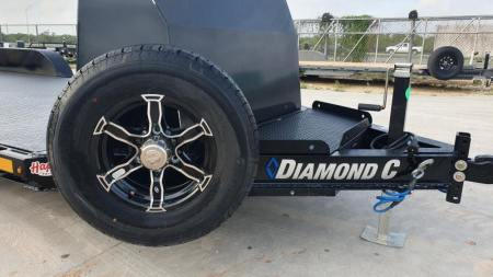 New 2025 Diamond C 83"x20' BP Single Car Hauler - GTF206