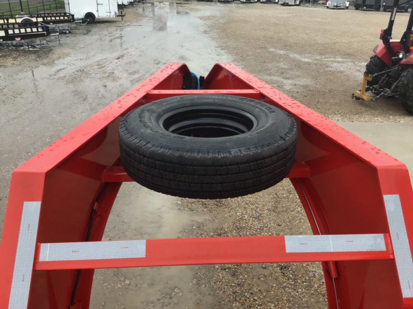 New 2024 PJ 102"x40' GN Low Pro Flatbed w/ Duals - LD