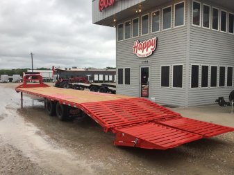 New 2024 PJ 102"x40' GN Low Pro Flatbed w/ Duals - LD