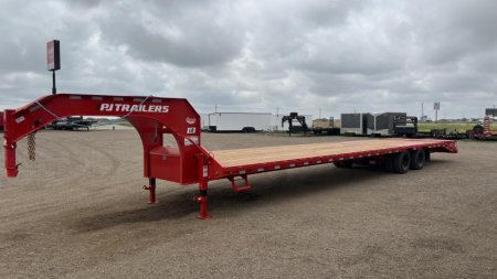 New 2024 PJ 102"x40' GN Low Pro Flatbed w/ Duals - LD