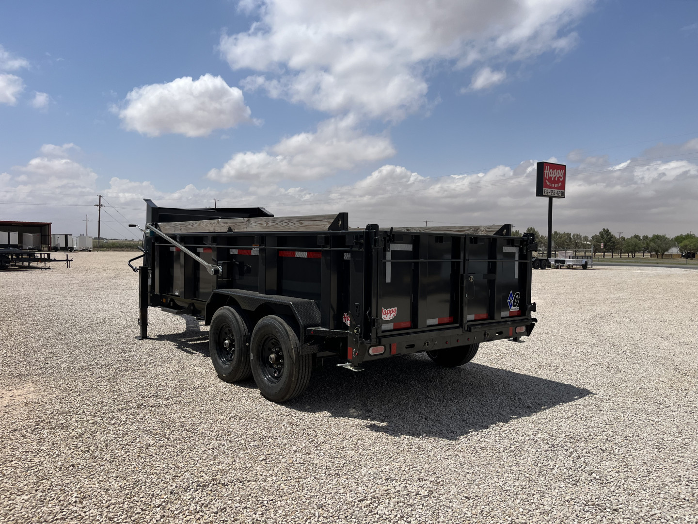 New 2024 Diamond C 82"x14' GN HD Low Profile Telescopic Dump w/ 32" Sides - LPT-GN207