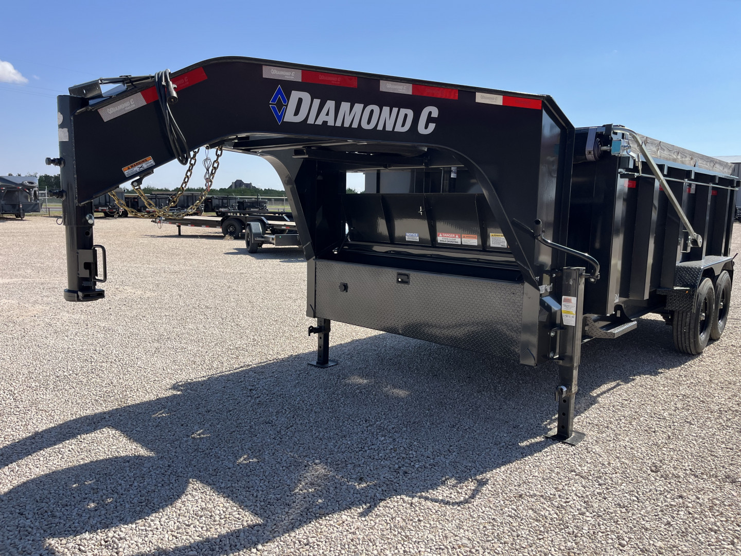 New 2024 Diamond C 82"x14' GN HD Low Profile Telescopic Dump w/ 44" Sides - LPT-GN207