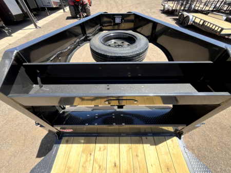 New 2024 Diamond C 102"x28' GN Extreme Duty Equipment Trailer - LPX-GN210