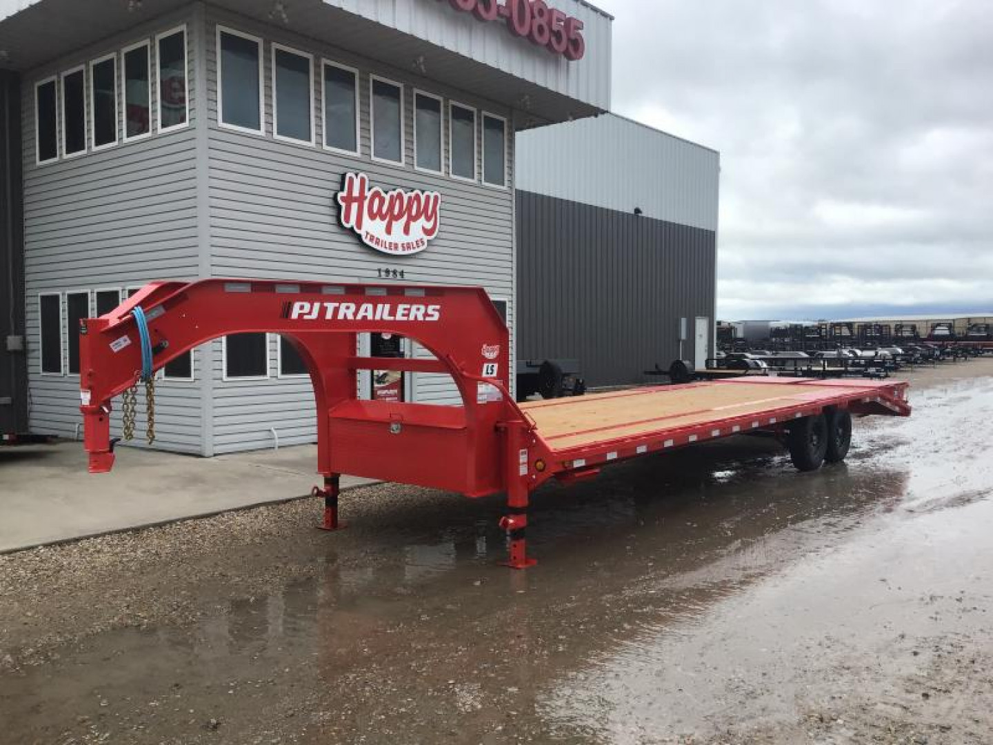 New 2024 PJ 102"x30' GN Low Pro Flatbed w/ Singles - LS