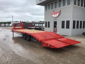 New 2024 PJ 102"x30' GN Low Pro Flatbed w/ Singles - LS
