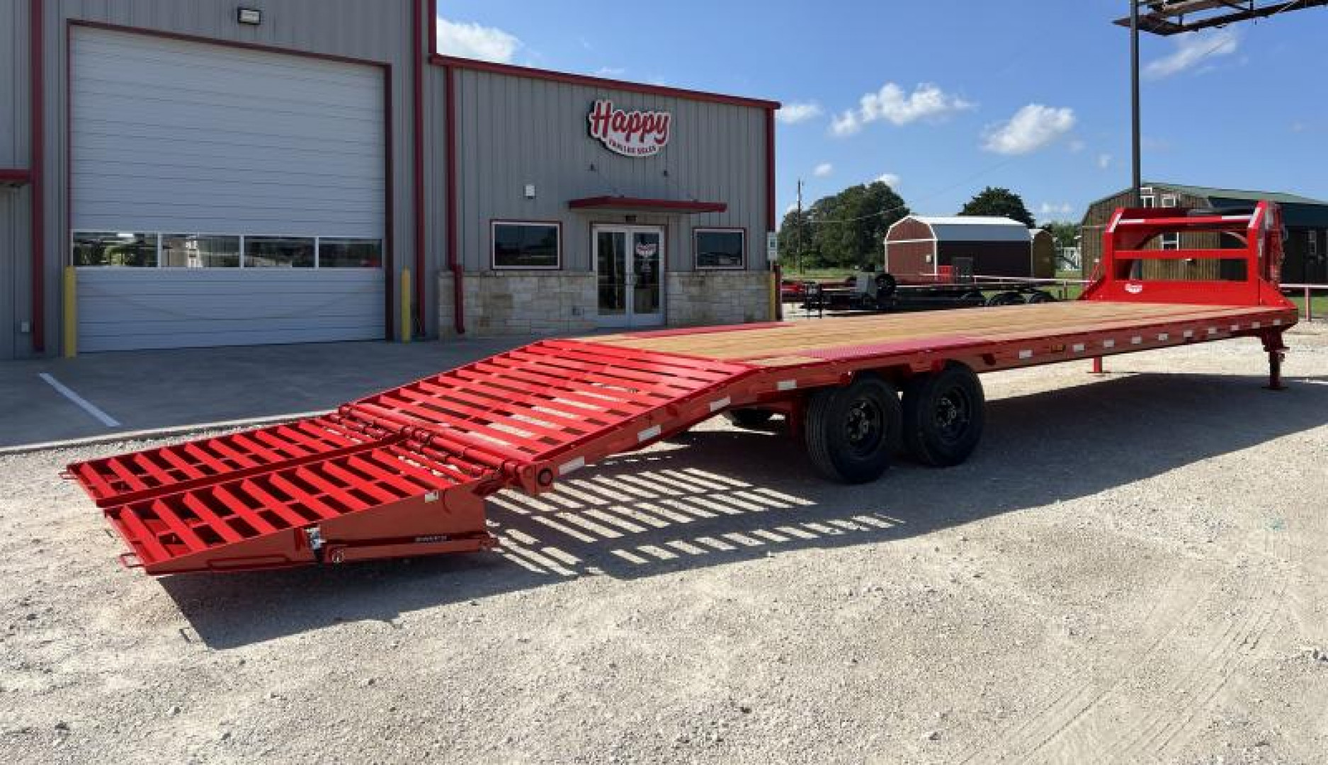 New 2024 PJ 102"x30' GN Low Pro Flatbed w/ Singles - LS