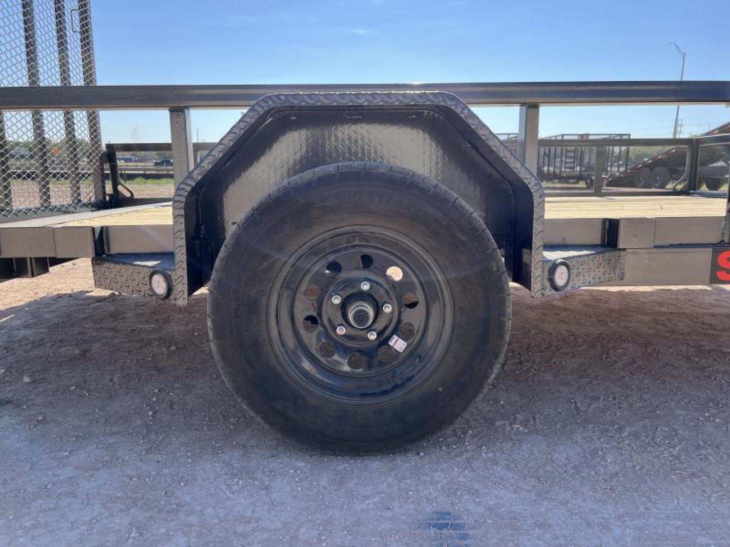 New 2025 83”x 12’ MAXX-D Single Axle Utility – S3X