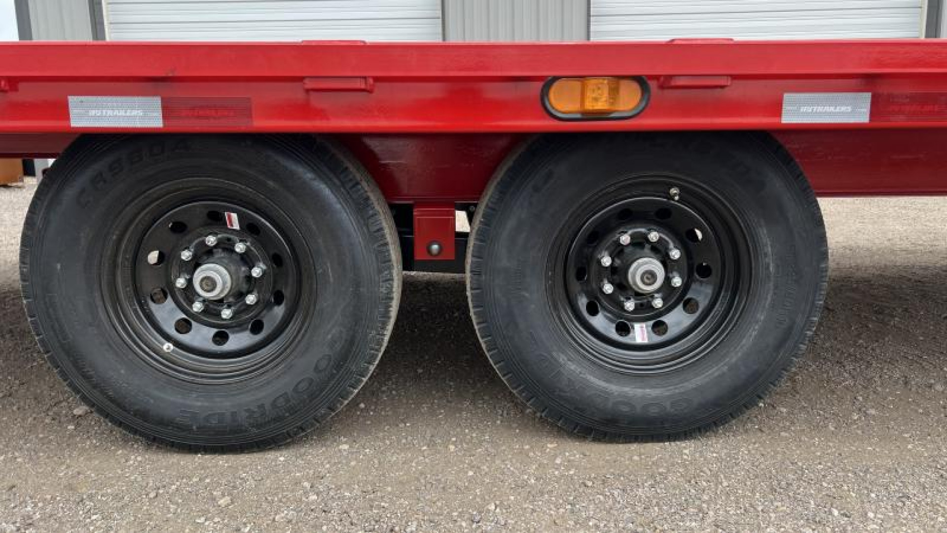 New 2024 PJ 102"x22' BP Deckover Tilt - T8