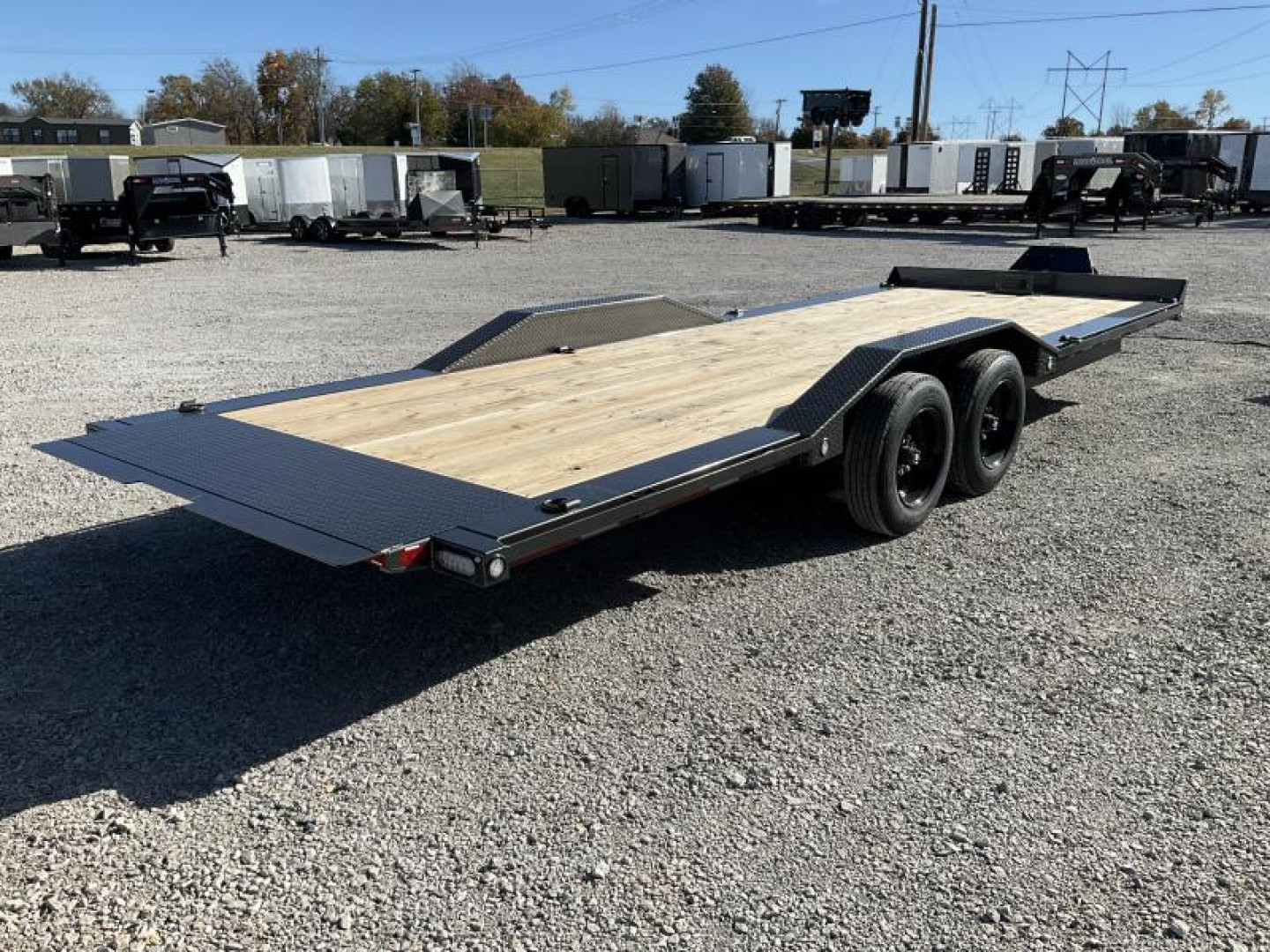 New 2025 102”x24’ MAXX-D BP HD Channel Power Tilt – T8X