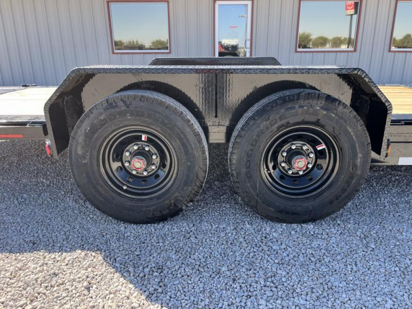 New 2025 PJ 82"x22' BP 6" Channel HD Equipment Tilt - TJ