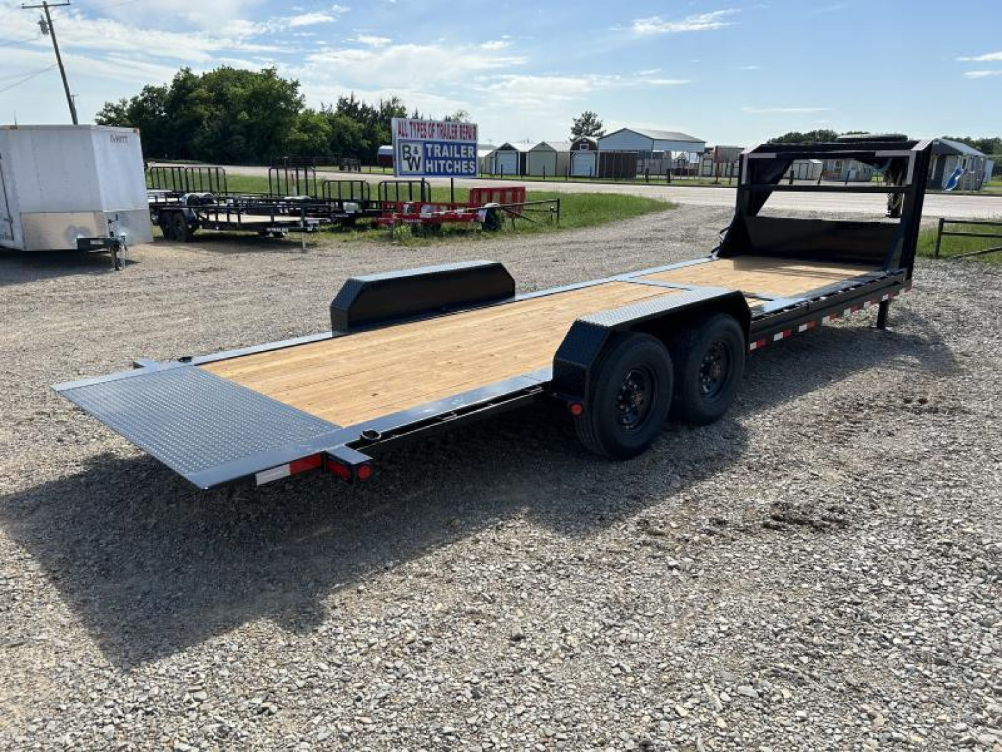 New 2025 PJ 82"x24' GN 6" Channel HD Equipment Tilt - TJ