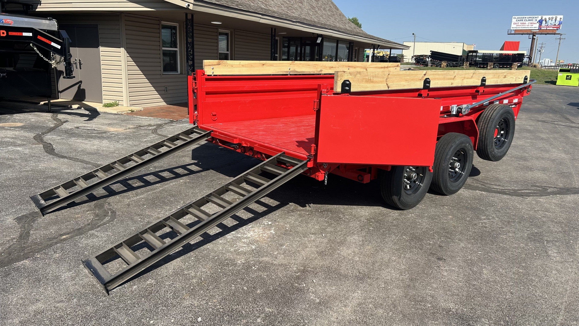 New 2025 PJ 83"x14' BP Tandem Axle Low Pro Dump w/ 24" Sides - DV