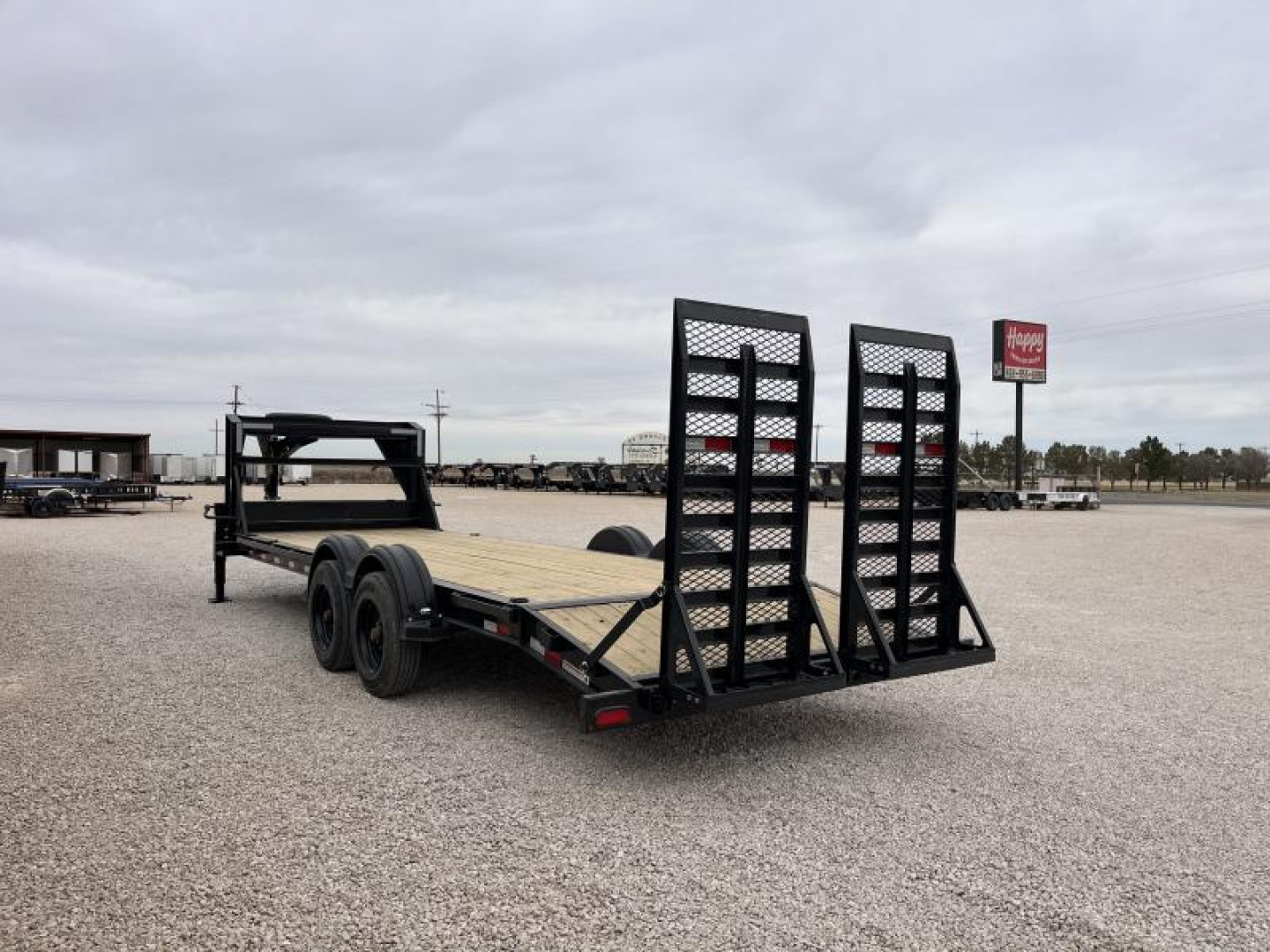 New 2025 PJ 83''x24' GN 8" I-Beam Equipment Trailer - EV