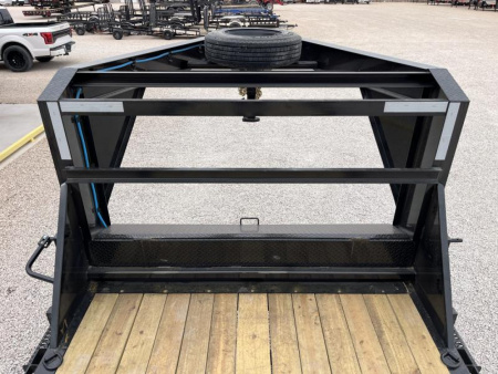 New 2025 PJ 83''x24' GN 8" I-Beam Equipment Trailer - EV